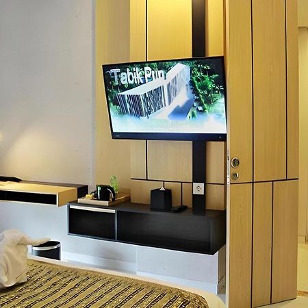 Bbc Hotel Lampung Bandar Jaya Gunungsugih Exteriör bild